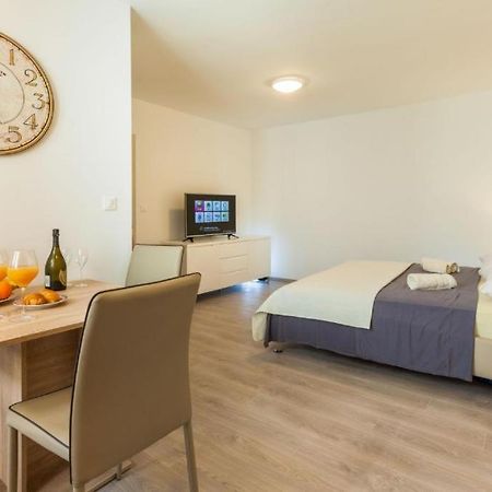 Apartments & Room Rollex Split Eksteriør billede