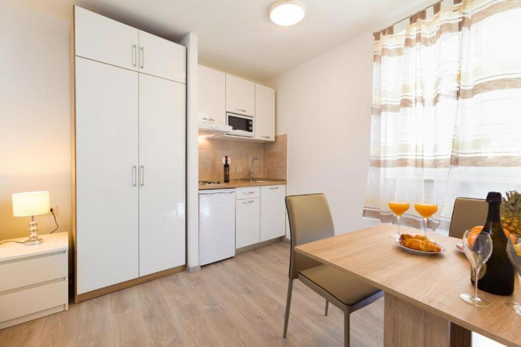 Apartments & Room Rollex Split Eksteriør billede